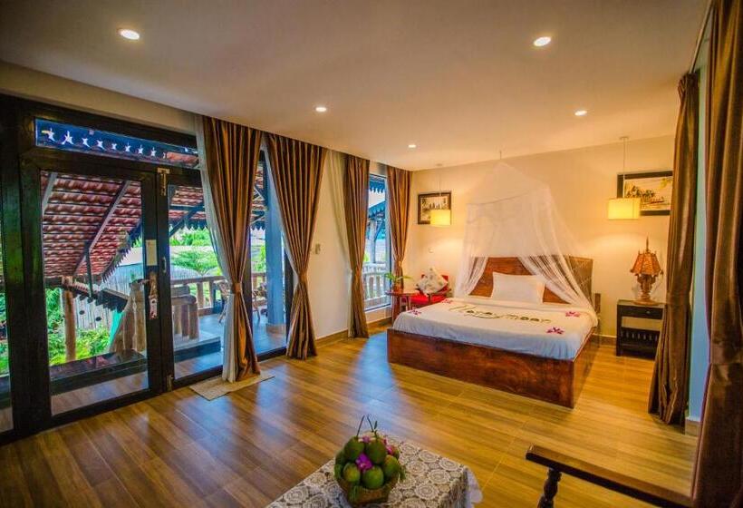 带泳池观景的豪华房, Moloppor Villa