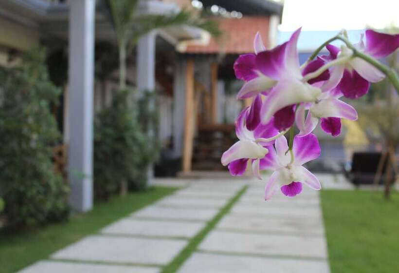 高级园景房, Moloppor Villa