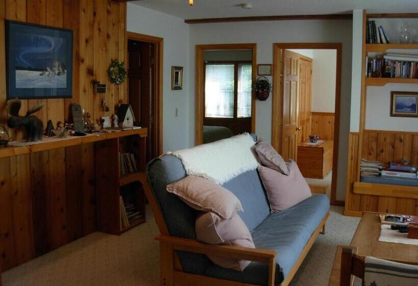 자쿠지 스위트, Alaska Chalet Bed & Breakfast