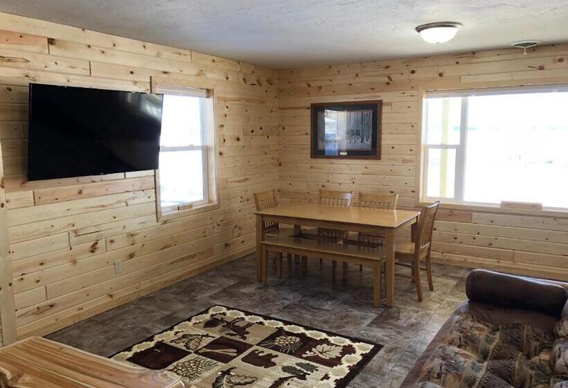 1 Bedroom Apartment Lake View, Dunrovin Resort