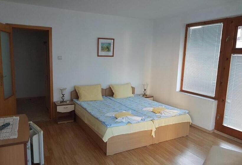 اتاق استاندارد با بالکن, Guest House Veselina