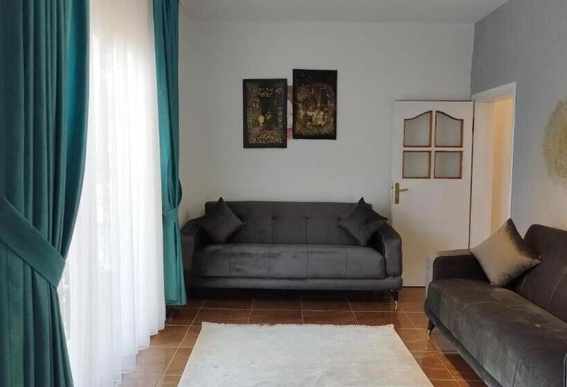 Апартаменты 1 Спальня Вид на Сад, Cemils Guest House