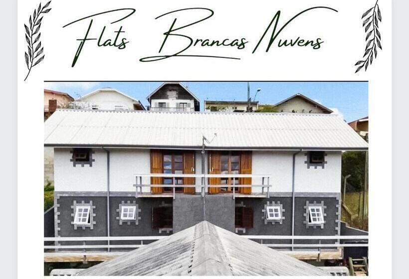 基本三人间, Flats Brancas Nuvens