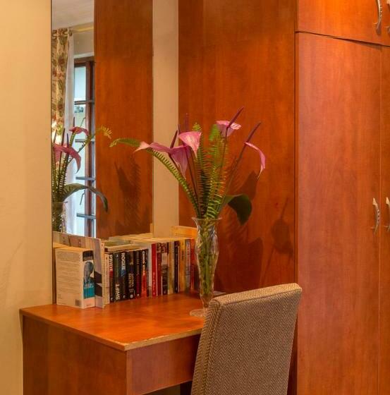 اتاق استاندارد, Ekhaya Guest House