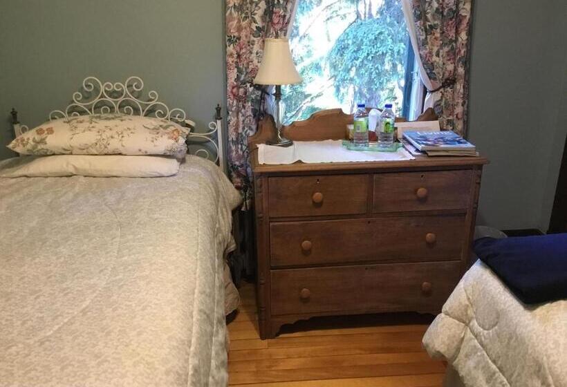 Номер Стандарт, Auberge Taylor Manor