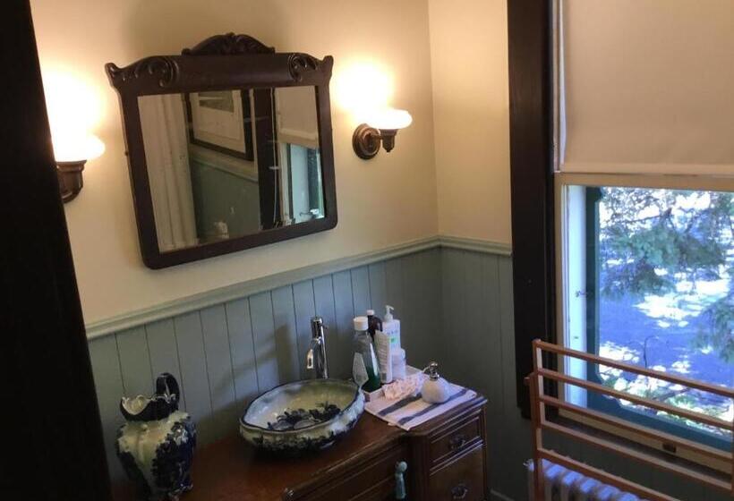 Номер Economy Индивидуальный, Auberge Taylor Manor