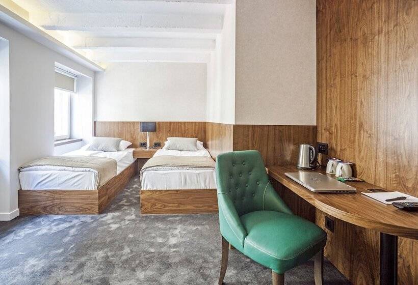 سوییت, Nomad Luxury Suites
