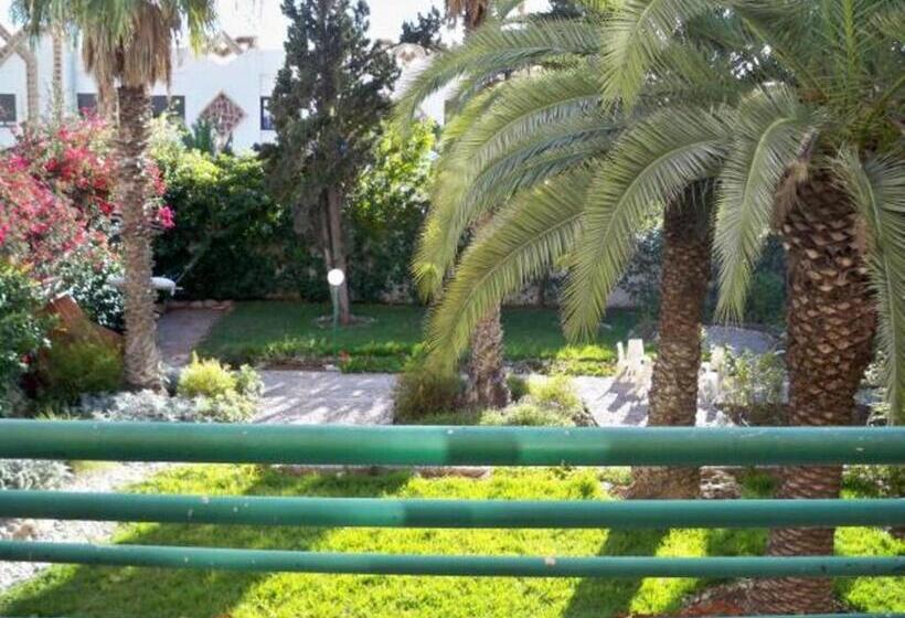 Escritório Standard Vista Jardim, Residence Tafat