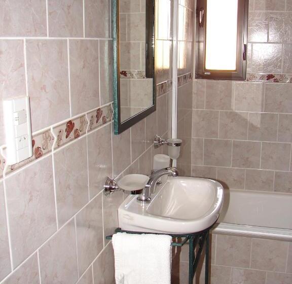 استودیوی استاندارد, Cabañas Marias Del Sur