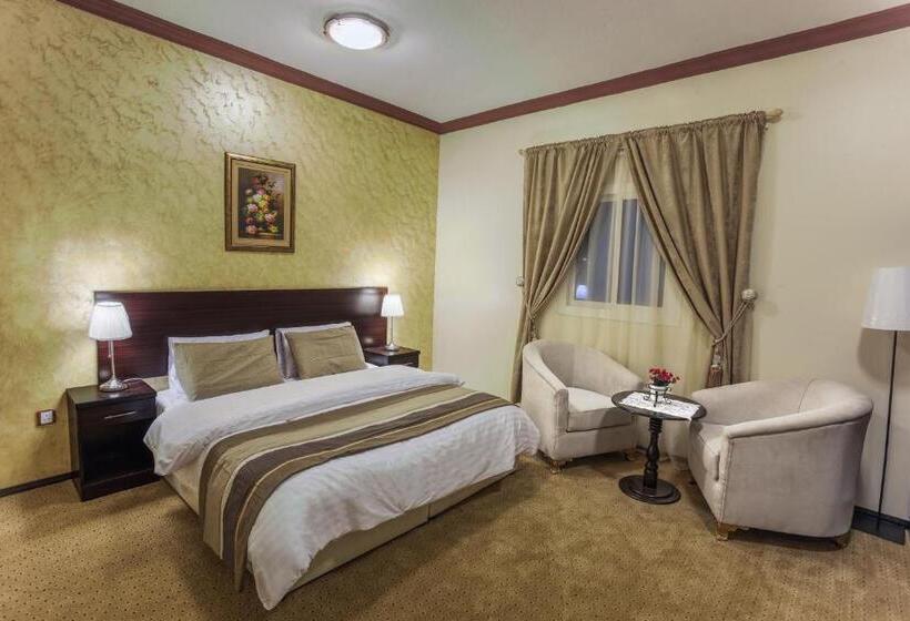 Апартаменты 3 Спальни, Manazel Al Sofara