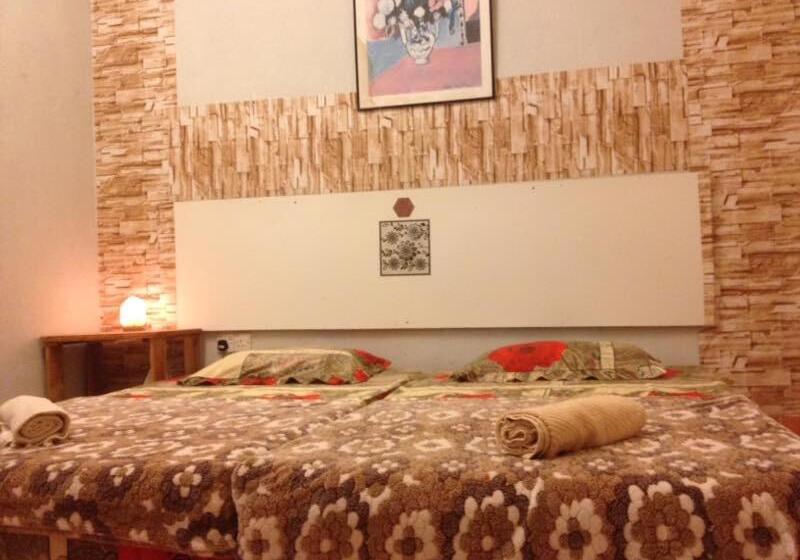 Economy-huone, Sleepy Hollow Villa