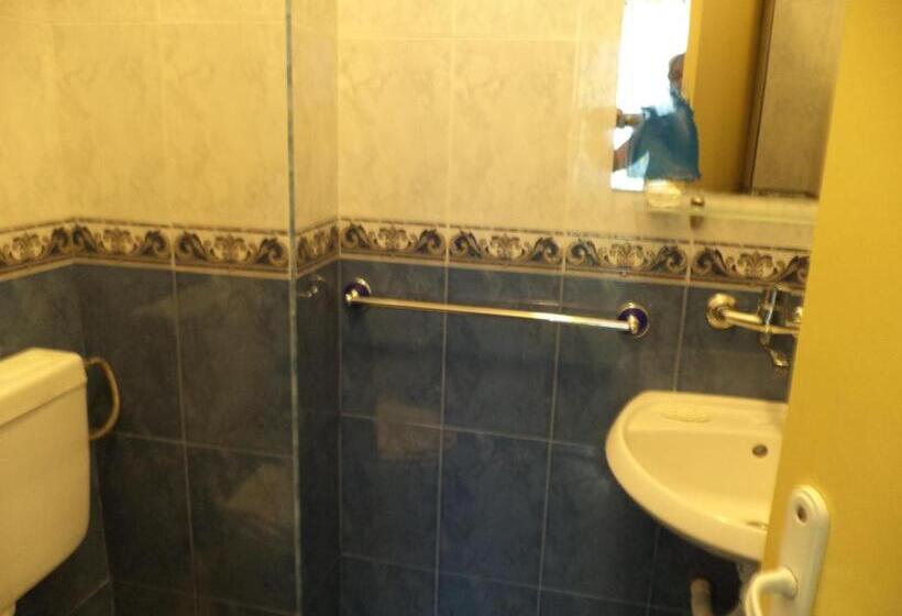 Четырехместный Номер Стандарт, Guest House Stoyanovi
