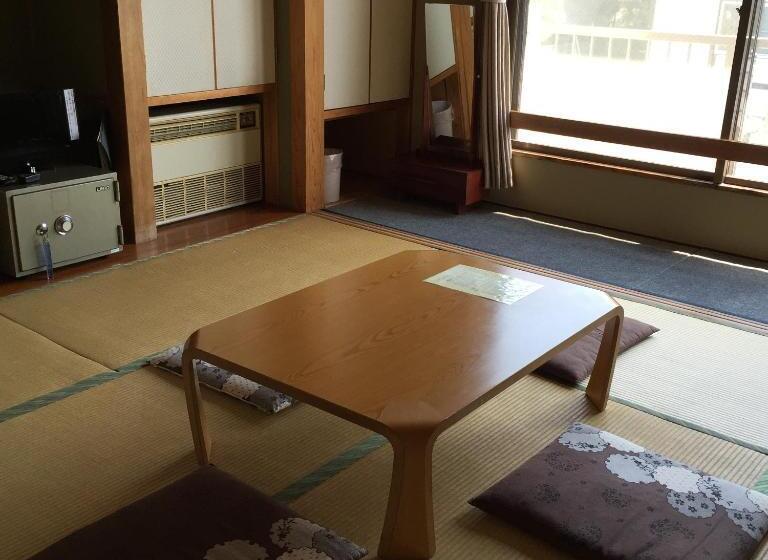 Номер Стандарт, Uchihan