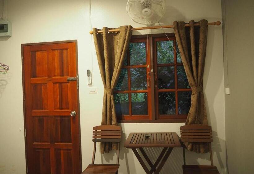بانگلوی استاندارد 2 خوابه, Coconut Bungalow
