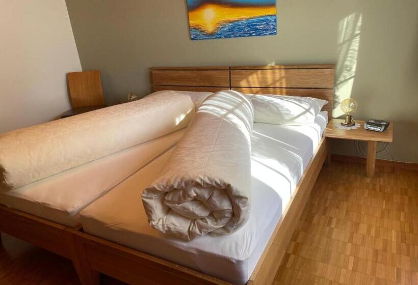 Номер Стандарт, Pension Im Dorf