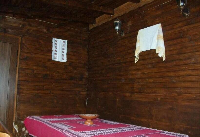 ویلای 2 خوابه, Andreevite Houses