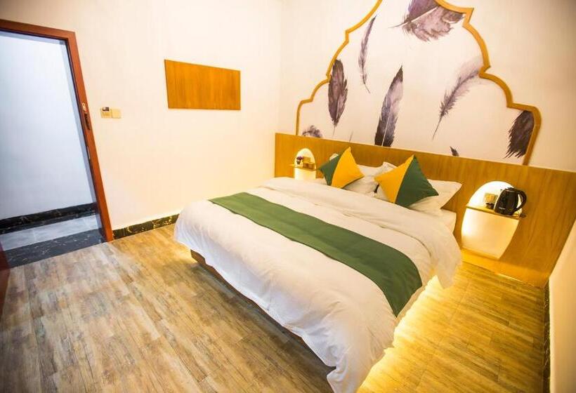 带露台的小型套房, Edinburgh Hostel