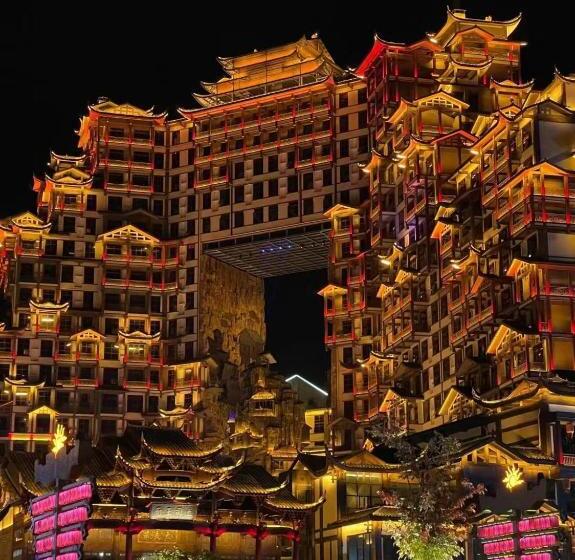 标准三人间, Edinburgh Hostel
