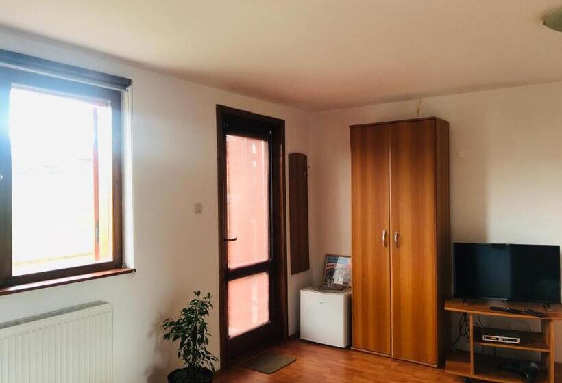 اتاق استاندارد سه تخته با بالکن, Casa Genesini