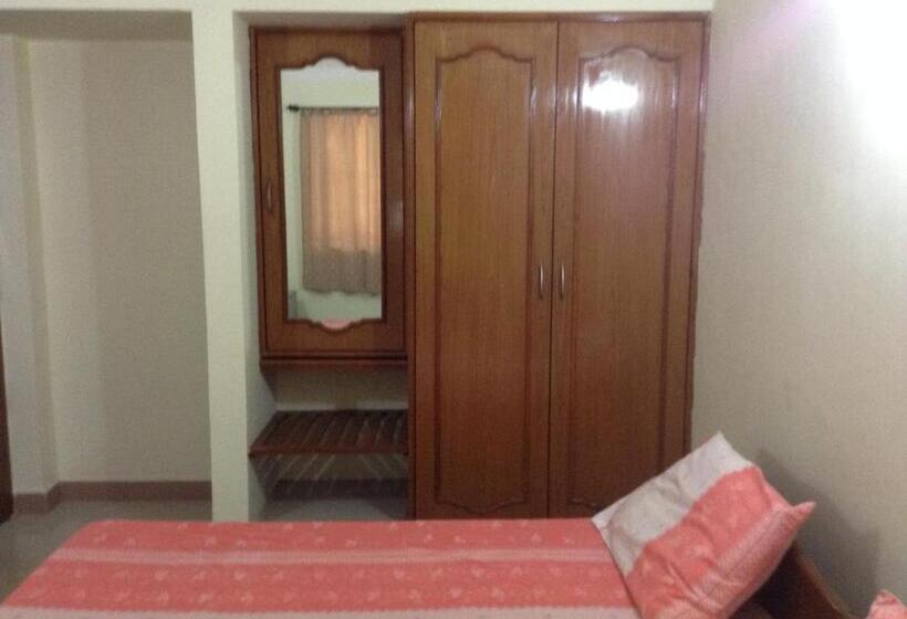 带阳台的豪华间, Minria Guest House