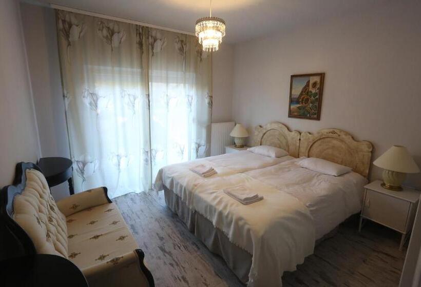 اتاق استاندارد, Pastel Guesthouse