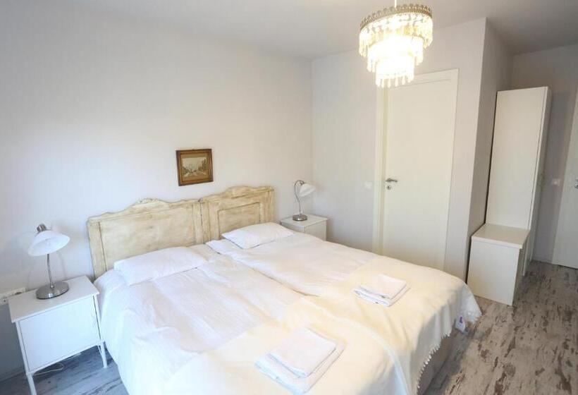 اتاق استاندارد, Pastel Guesthouse