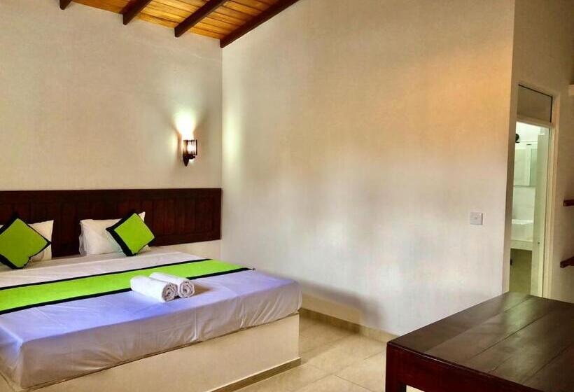آپارتمان 1 خوابه با چشم‌انداز استخر, Sundowners Guesthouse