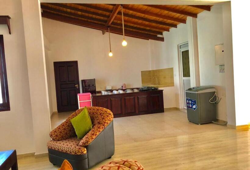 آپارتمان لوکس 1 خوابه, Sundowners Guesthouse