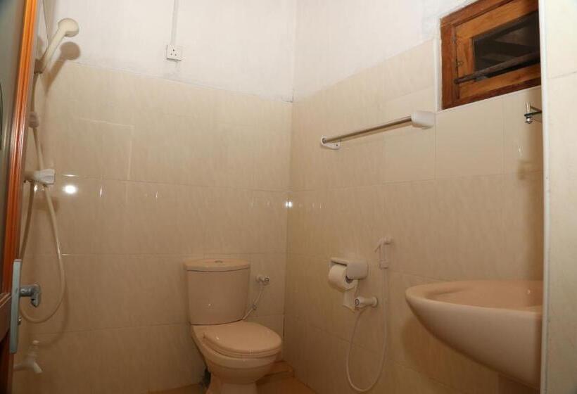 اتاق راحتی سه تخته, Rainbow Guest House
