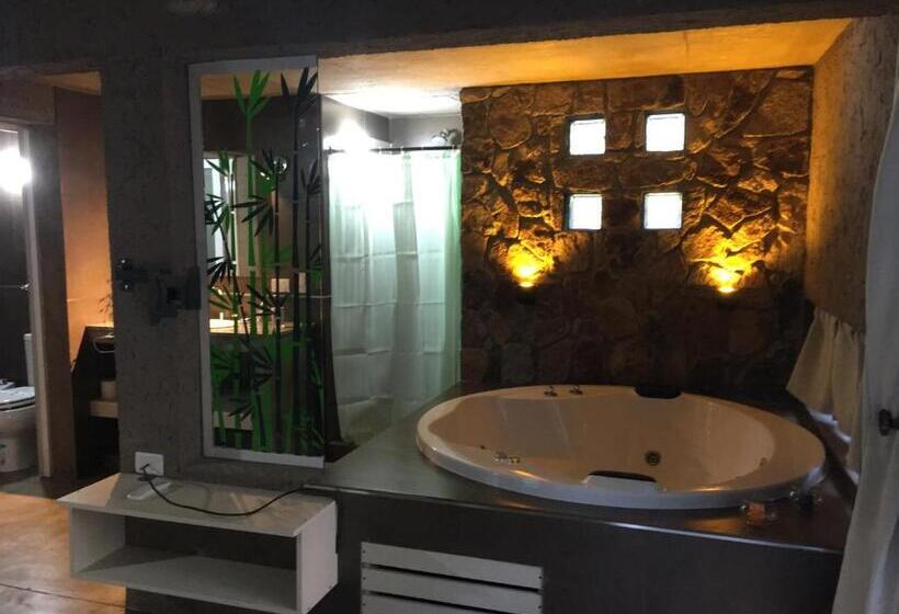Люкс Повышенной Комфортности, Pueblo Santo, Cabañas & Suites
