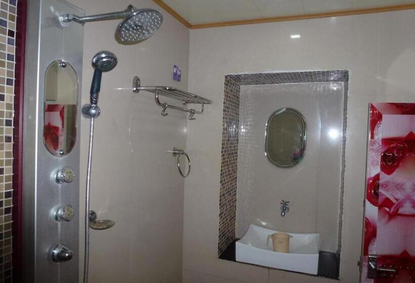 غرفة ديلوكس مزودة بشرفة, Southcanal Holidays