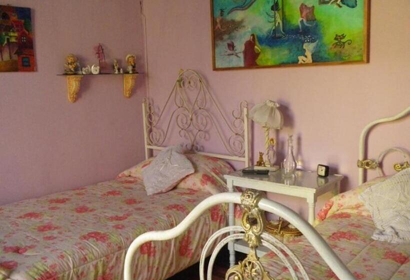 Номер Стандарт, Hostal Renoir