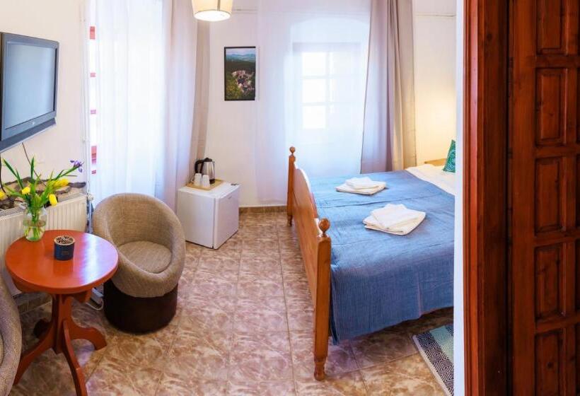 اتاق سوپریور, Retel Vitez Vendégház