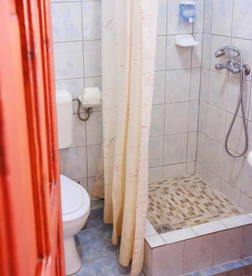 اتاق سوپریور سه تخته, Retel Vitez Vendégház