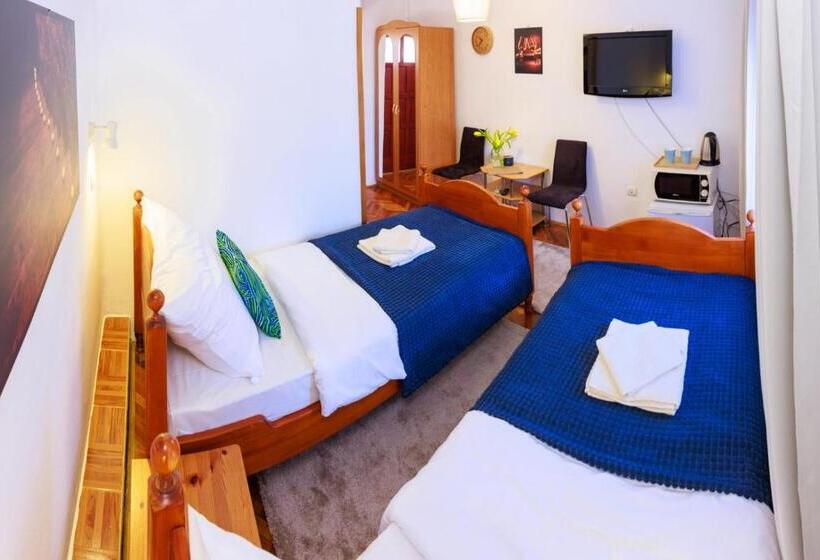 اتاق سوپریور, Retel Vitez Vendégház