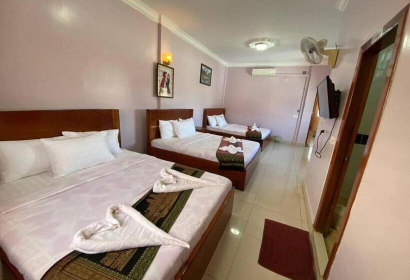 اتاق خانوادگی, Avocado Guesthouse