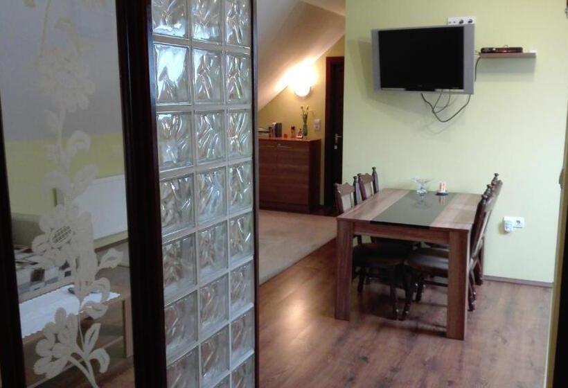 Family Suite, Csipkeház Apartman
