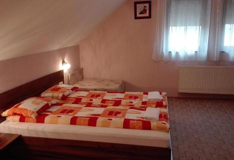 Family Suite, Csipkeház Apartman