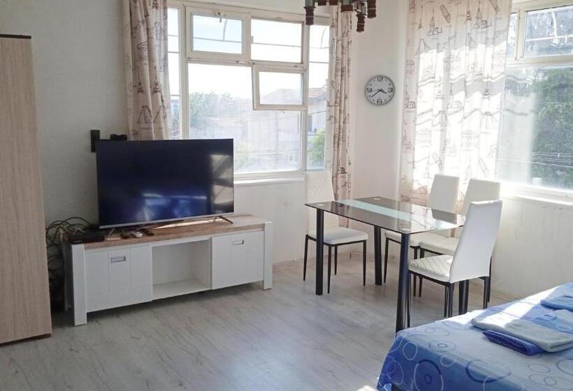 Номер Комфорт, Prima Guest House 2