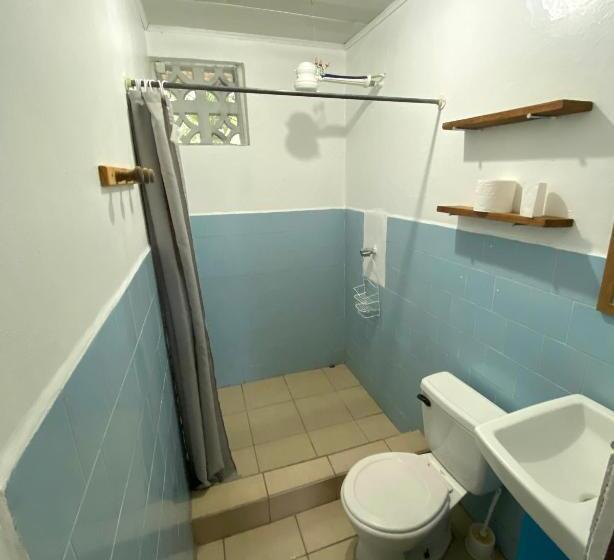 اتاق استاندارد سه نفره, Cabinas Cahuita