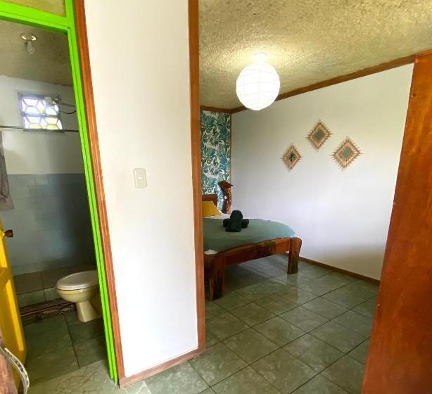 اتاق استاندارد, Cabinas Cahuita