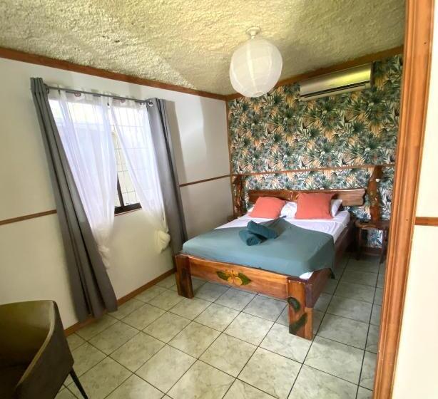 اتاق استاندارد, Cabinas Cahuita