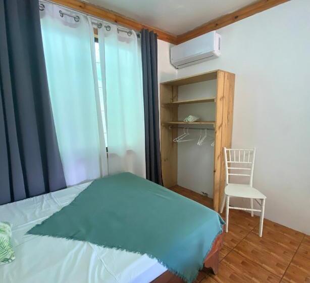 اتاق استاندارد چهارنفره با سرویس بهداشتی مشترک, Cabinas Cahuita