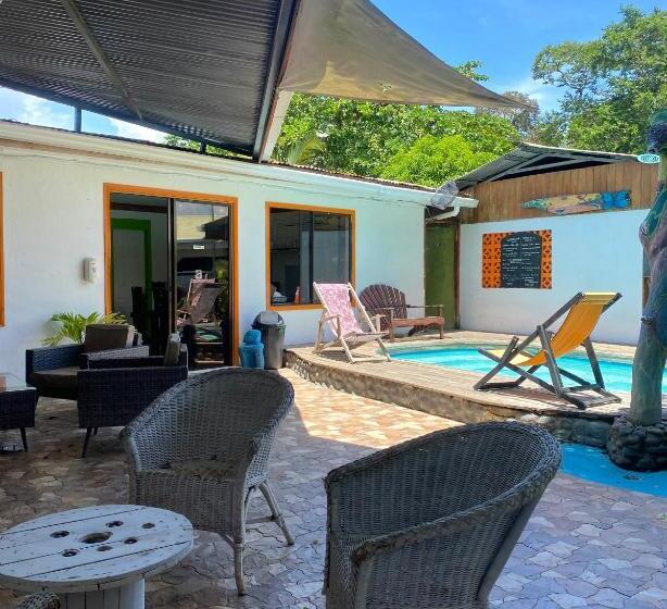 اتاق استاندارد برای معلولان, Cabinas Cahuita
