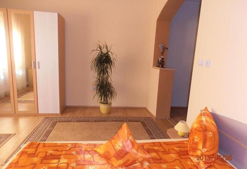 スイート, Casa Doma R   Alina