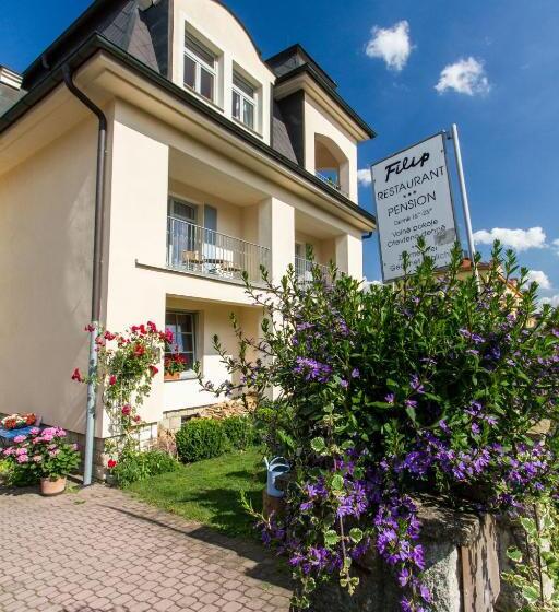 اتاق استاندارد سه نفره, Pension A Restaurace Filip Ii