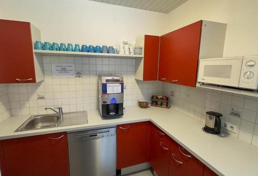 اتاق استاندارد, Alte Schmiede