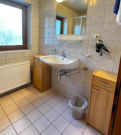 آپارتمان 3 خوابه, Alte Schmiede