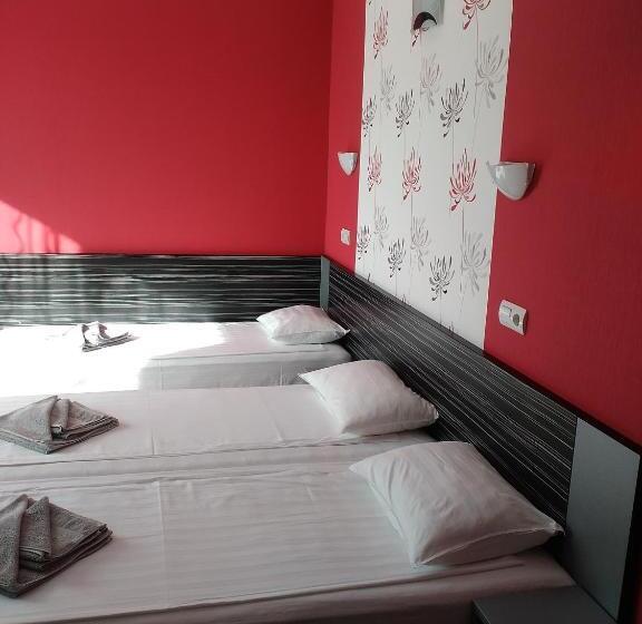 Номер Стандарт с Террасой, Fits Guest House