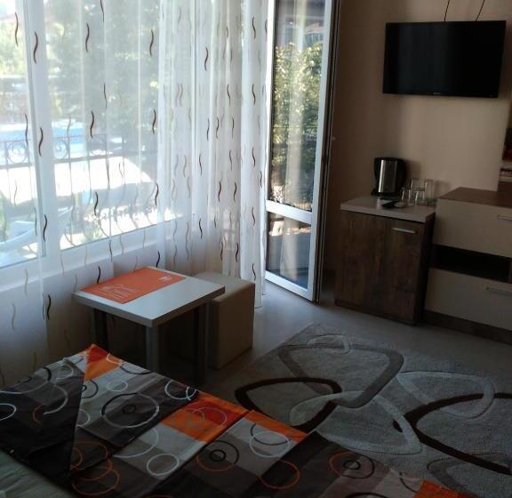 Номер Стандарт, Fits Guest House